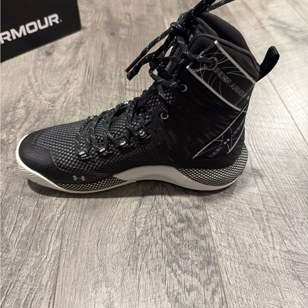Under Armour Women's HOVR Highlight Ace Volleyball Shoes